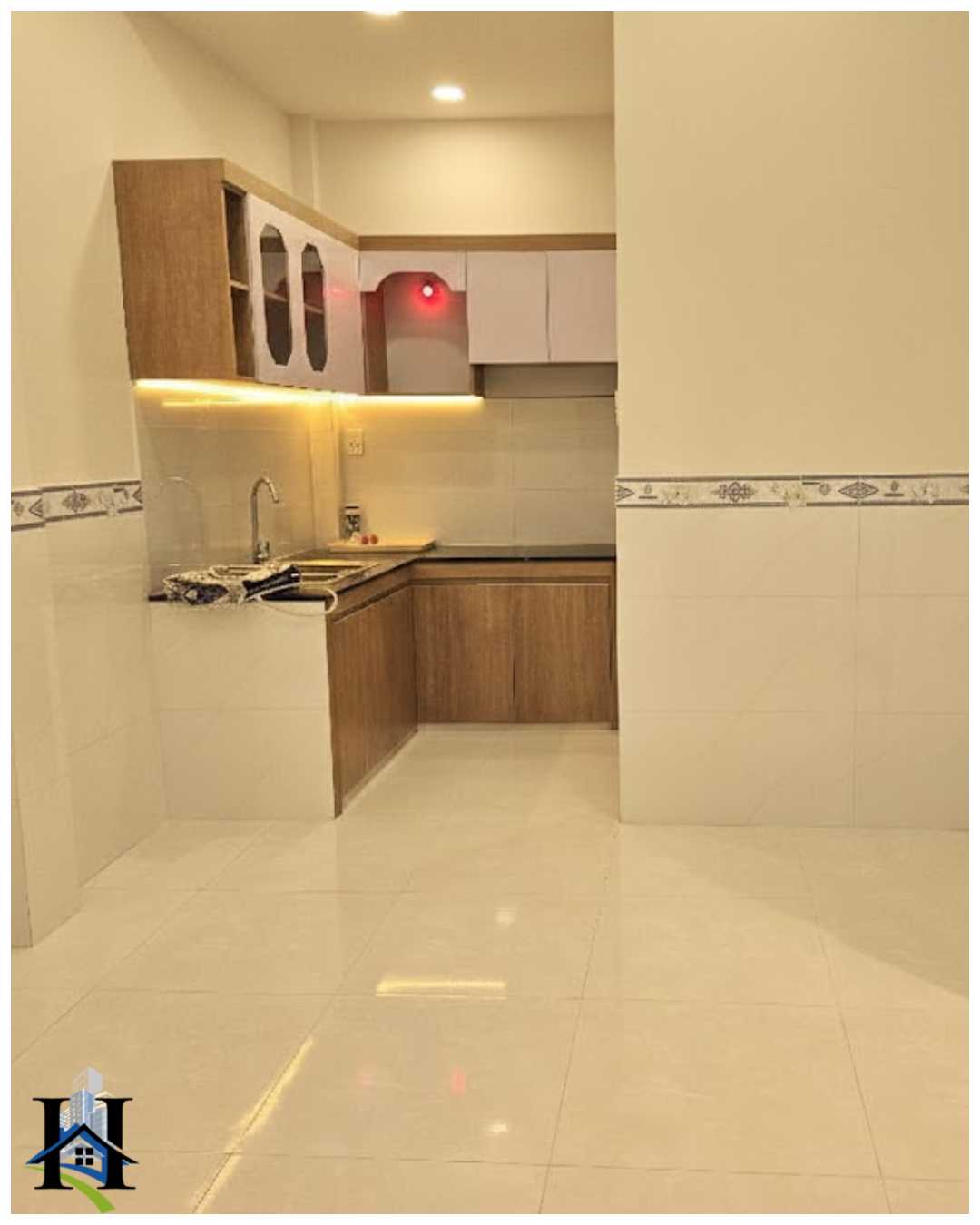 NHÀ MỚI CÓ MẶT TIỀN 6M Ở Q.8, 37m², 4.X TỶ  HẺM 3m, VÔ Ở NGAY HƯNG PHÚ 0918846608